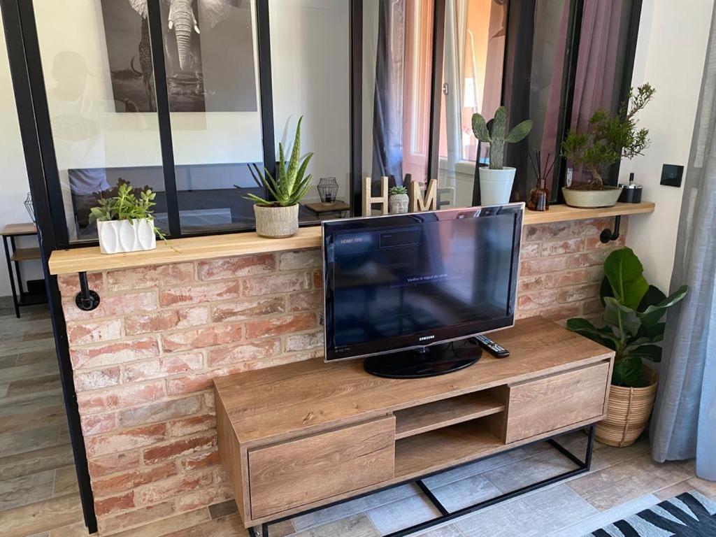 Appartement Vue Mer Avec Place De Parking Privee Сен Максим Екстериор снимка